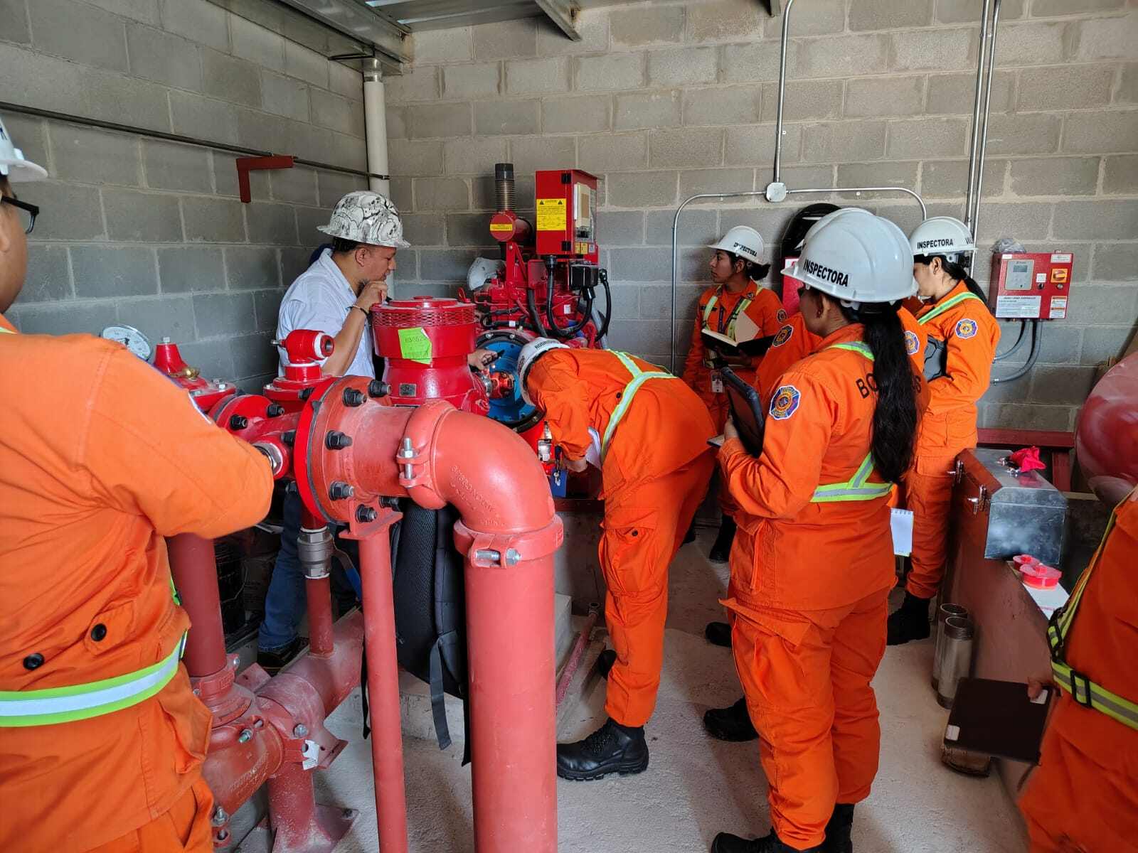 Capacitación a Cuerpo de Bomberos de El Salvador